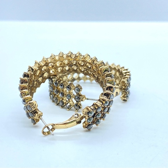 Hoop Earring Pierced Post Style Goldtone - Picture 4 of 7